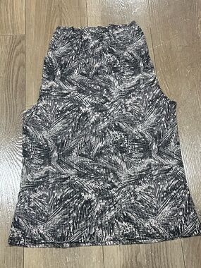 Mossimo Supply Co. Black & White Abstract Print Tank Top